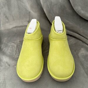 Authentic UGG Women’s Classic Ultra Mini.